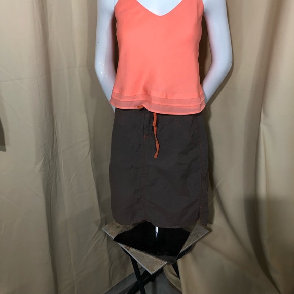 EUC Columbia Skirt - Picture 2 of 9